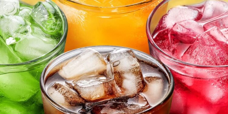 Refrigerantes e Depressão: Estudo Revela Impacto no Humor e Microbioma