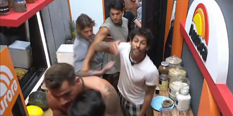 Barraco Explosivo em ‘A Fazenda 17’: Seguranças Intervêm e Punições São Avaliadas