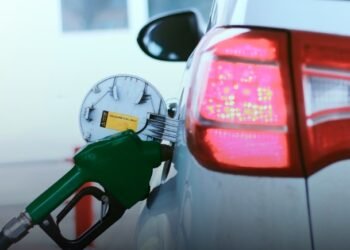 Adulteração Fatal: Metanol em Combustíveis