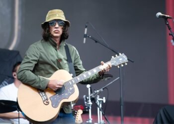 Richard Ashcroft Agita Morumbis