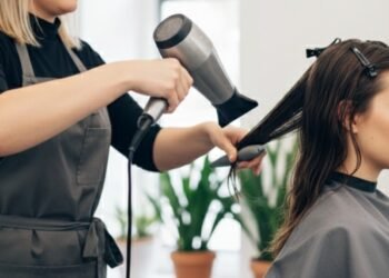 Cosméticos Irregulares: Anvisa Determina Recolhimento Urgente e Alerta Sobre Riscos à Saúde