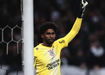 Corinthians Enfrenta Santos com Desfalques