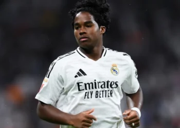 Xabi Alonso pede calma com Endrick, que não joga desde maio