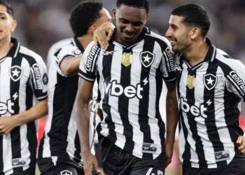 Botafogo Entra no G4 Após Vitória Crucial Sobre o Bahia