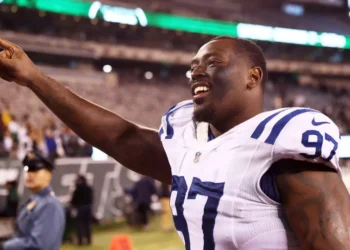 Luto no Esporte: Arthur Jones, Ex-Ravens, Falece aos 39