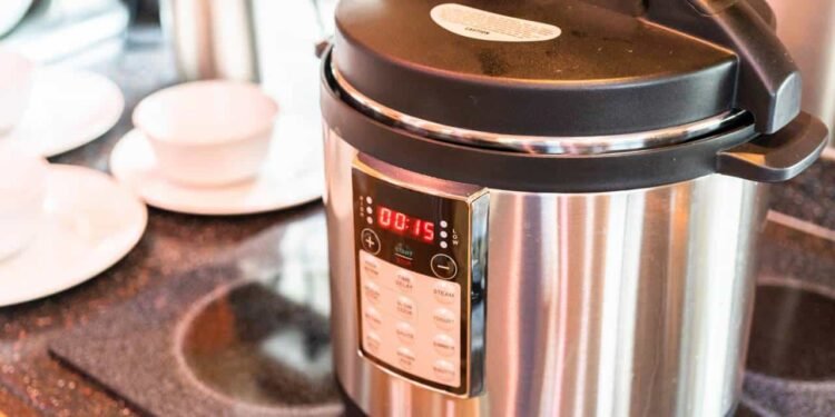Cozinhe Rápido e Seguro: Por Que a Panela de Pressão Elétrica Virou Essencial